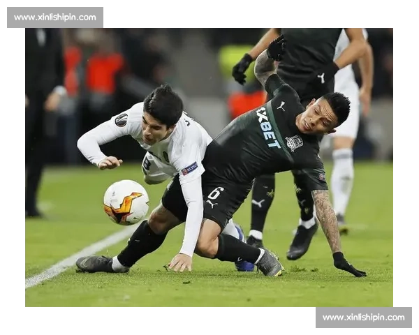 西甲足球联赛经典赛事回顾与传奇对决历史瞬间全景解析