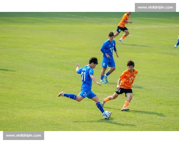 精彩足球瞬间回顾 赛场激情集锦 揭开最激动人心的进球与精彩瞬间 - 副本